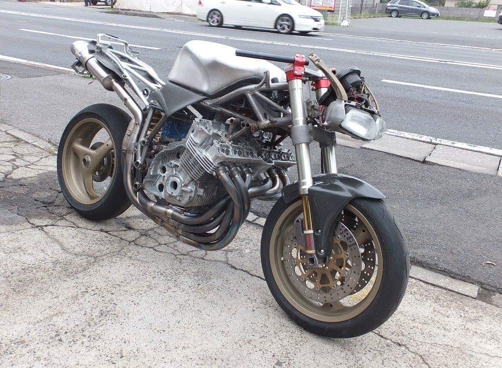 B8749C1A-5DF5-4683-949C-A897AB9952A6