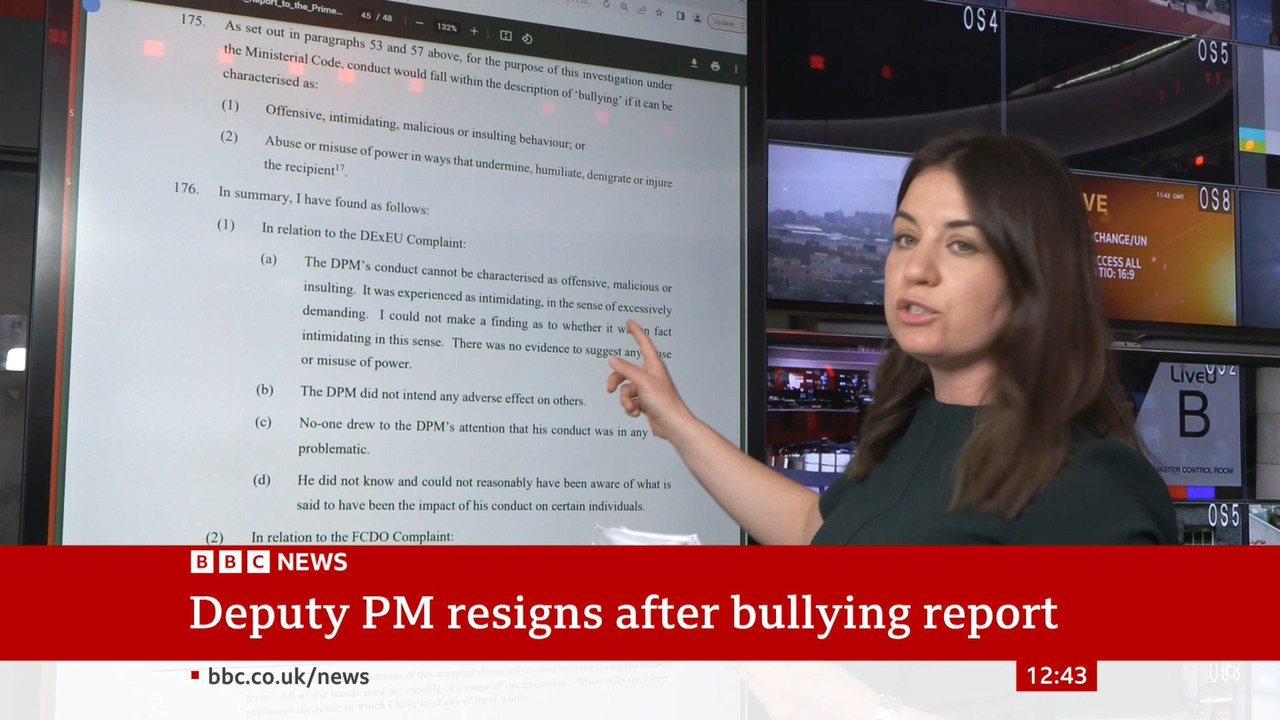 04.21 - 12.00.00 - BBC News. The latest news from the BBC. [S]..ts_snapshot_00.44.45.456