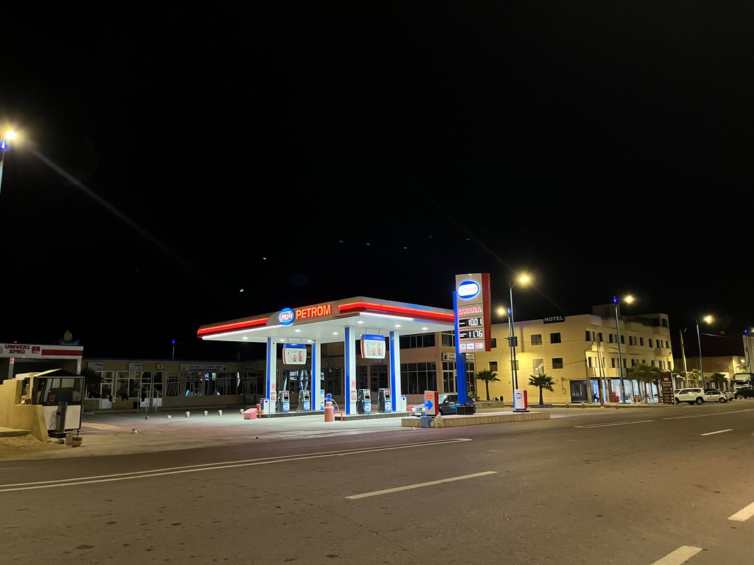 Carreteras, Gendarmería y Estaciones de Servicio - Al Sur del Sur: entre el desierto y el océano (77)
