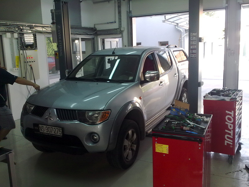 Mitsubishi L200 (d2)