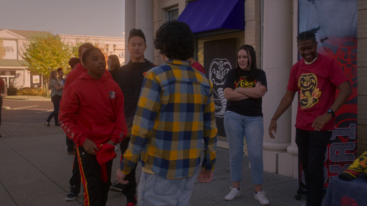 Cobra.Kai.S05E07.2160p.WEBDL.HDR.DoVi.Rus.Eng-Нечипорук.mkv_snapshot_01.29.112