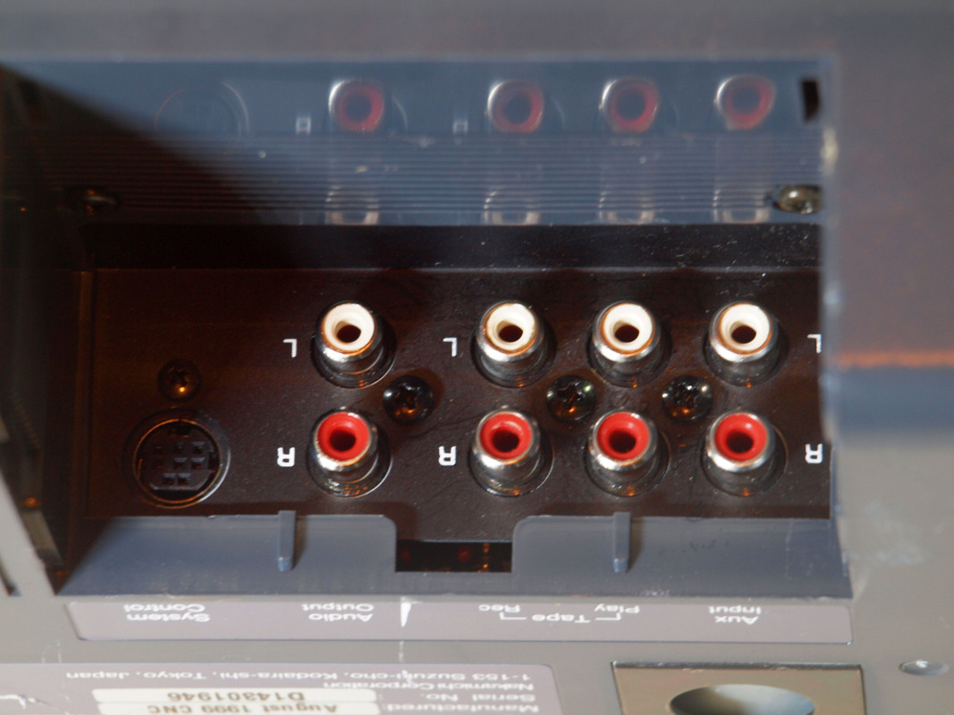 Nakamichi Soundspace 8.jpg Anschlüsse