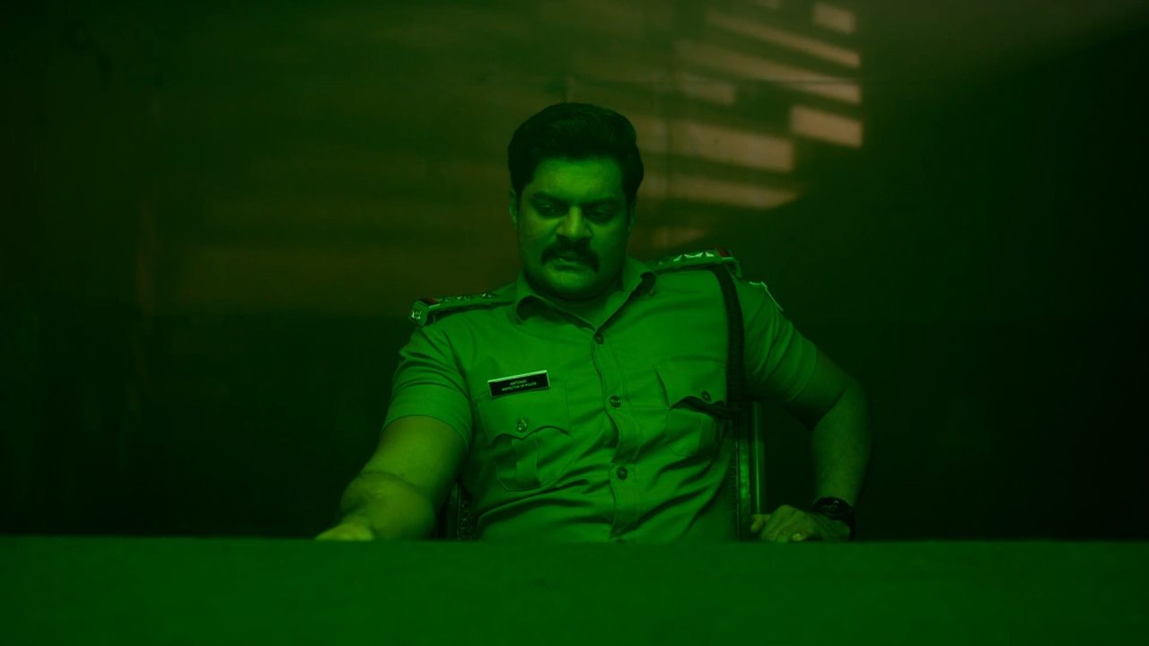 Kammattam (2025) Season 1 [Malayalam] WebRip 480p 720p - Complete Screenshot