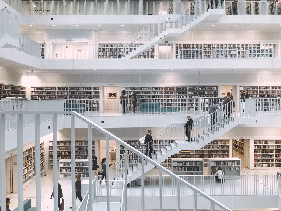 blacknwhite-library.jpg