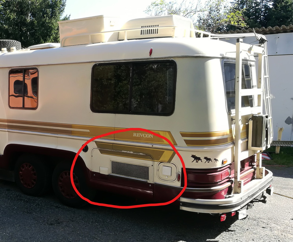 Revcon mit Generatorenklappe (2)_LI