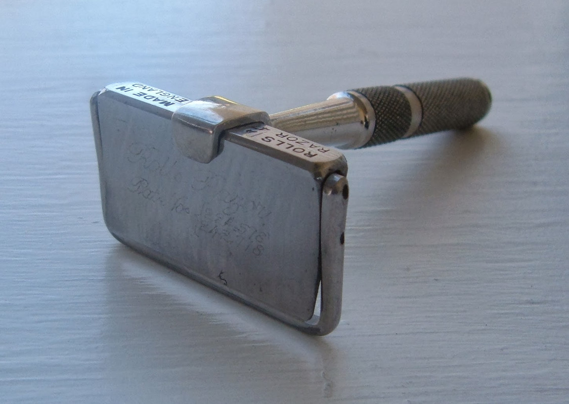 [Image: rolls-7.jpg]