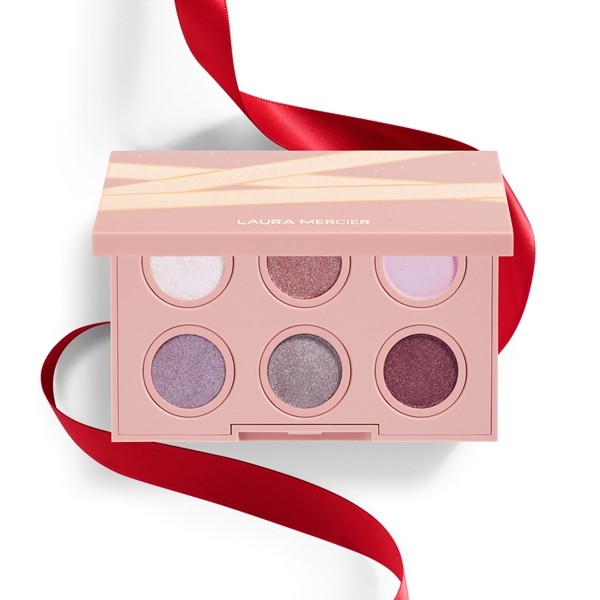 Η Holiday Collection 2020 της Laura Mercier περιλαμβάνει μια μια μεγάλη
γκάμα από προϊόντα μακιγιάζ και προϊόντα για το σώμα