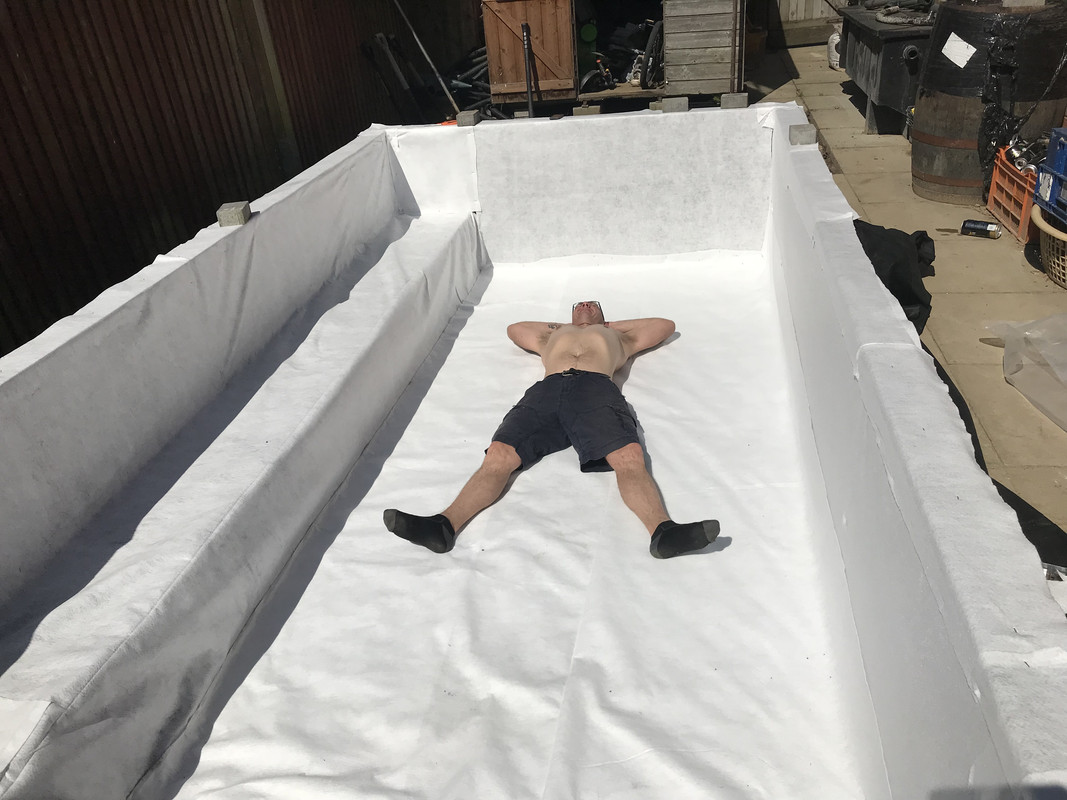 70386DA6-187F-4F02-8CE9-82A9C7CB7CA8