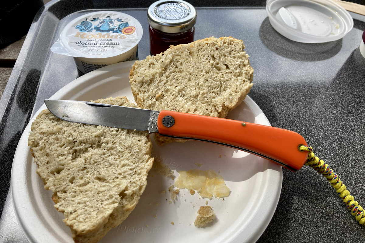 2DE57811-AD0D-43F2-AFD3-39AEDA056E9A