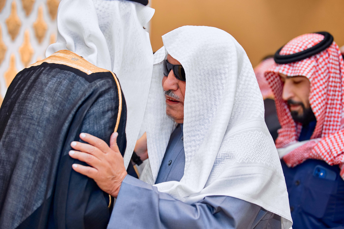 freelancers-C76-A4002