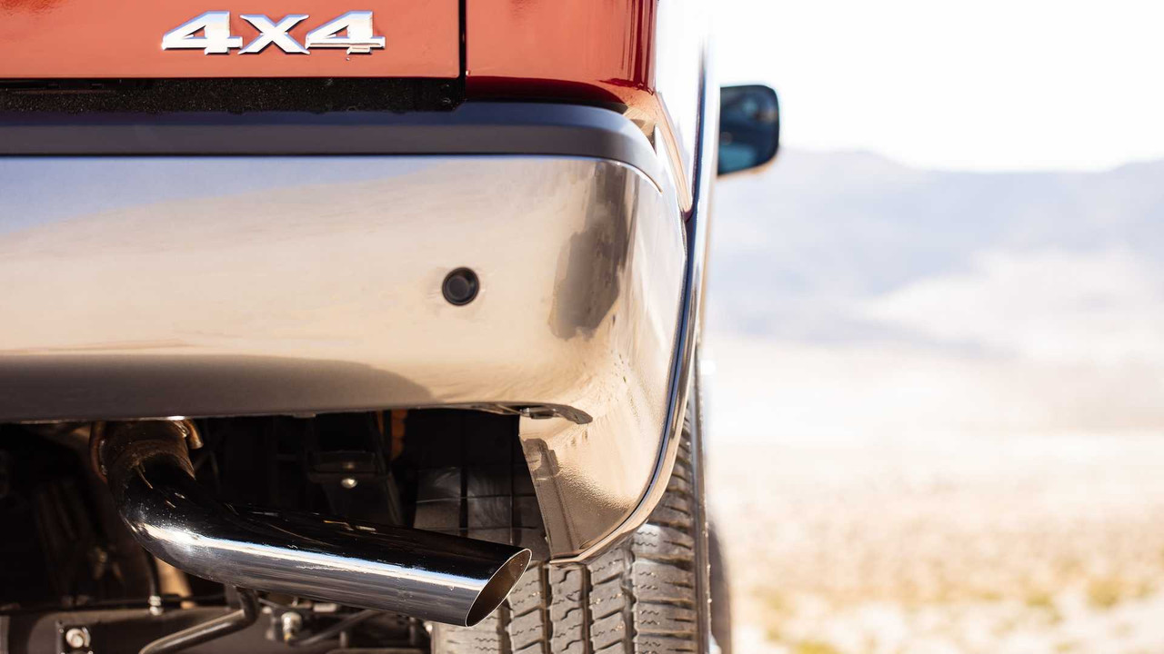 2020 Nissan Titan (32)