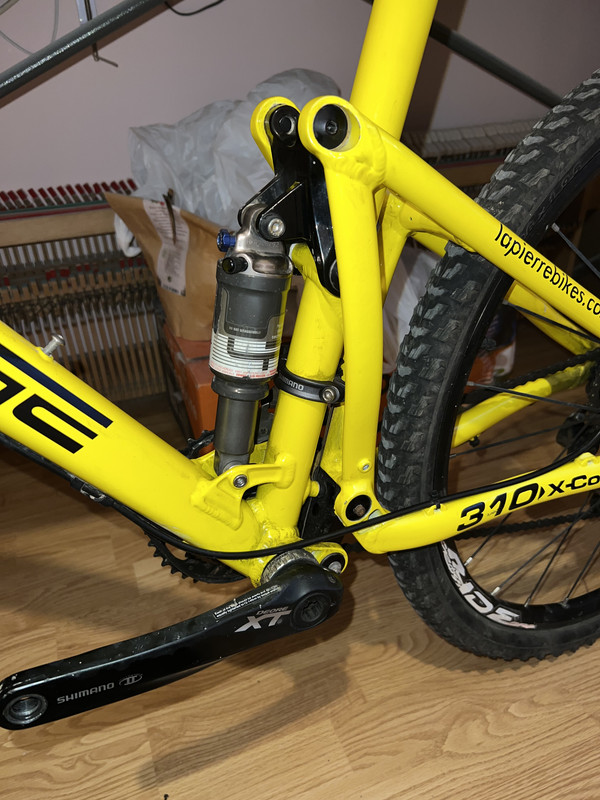 E63FB278-FBEC-4D81-A07F-A7198316F1BC