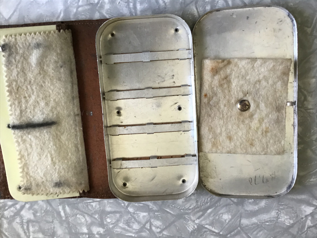 99951489-FB45-43FF-BF5D-345250FA1B19