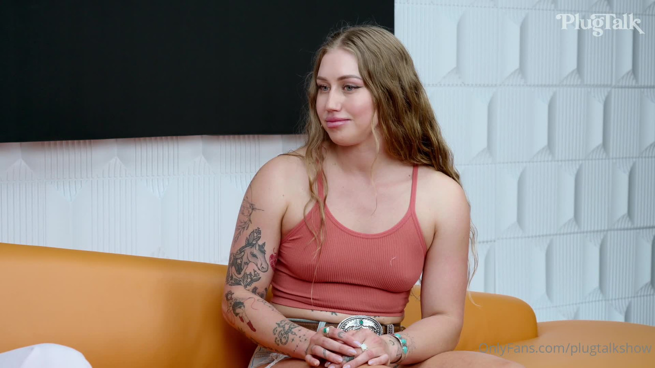 OnlyFans Luna Rose And Lena The Plug Threesome From PlugTalk