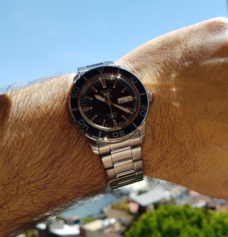 Seiko 5 SNZH53 Cal. 7S36 100M (1)