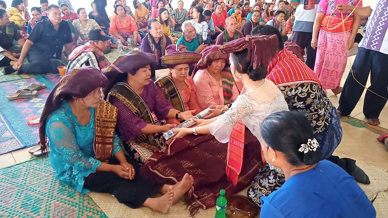Nganting Manuk: Salah Satu Tradisi Adat Suku Karo di Sumatera Utara