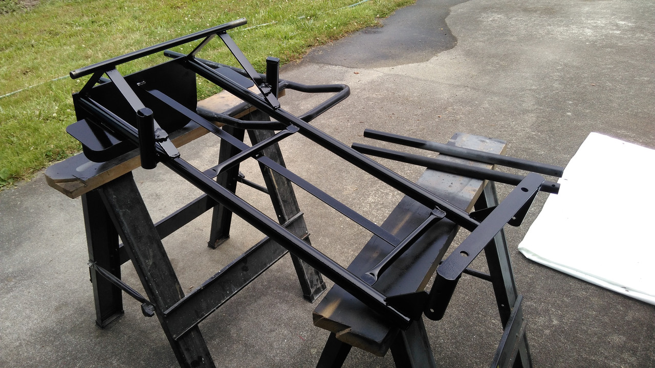 Painting-the-cart-handle-and-legs.jpg