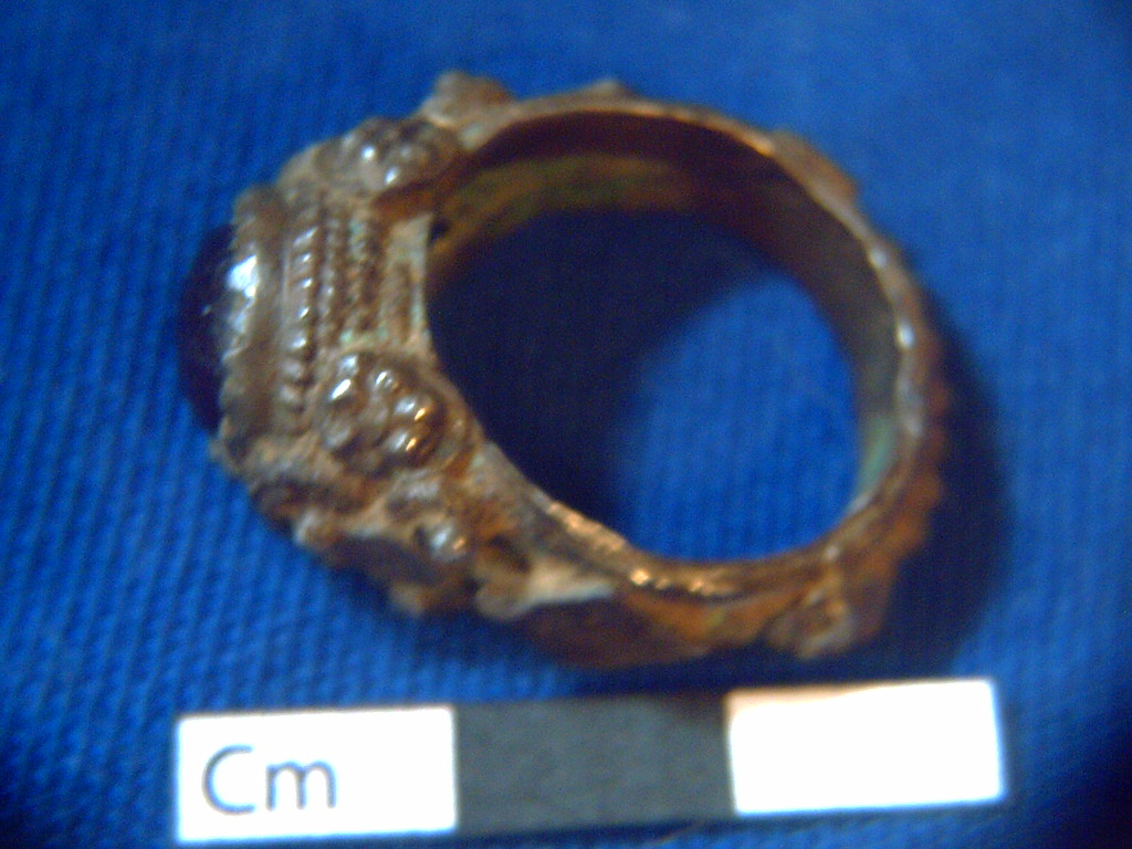 Ring tony 010