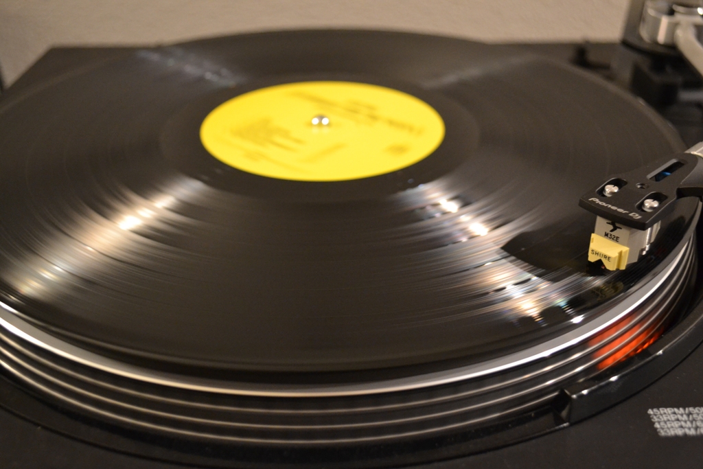Automtic-for-the-People-Shure-M32-E.jpg
