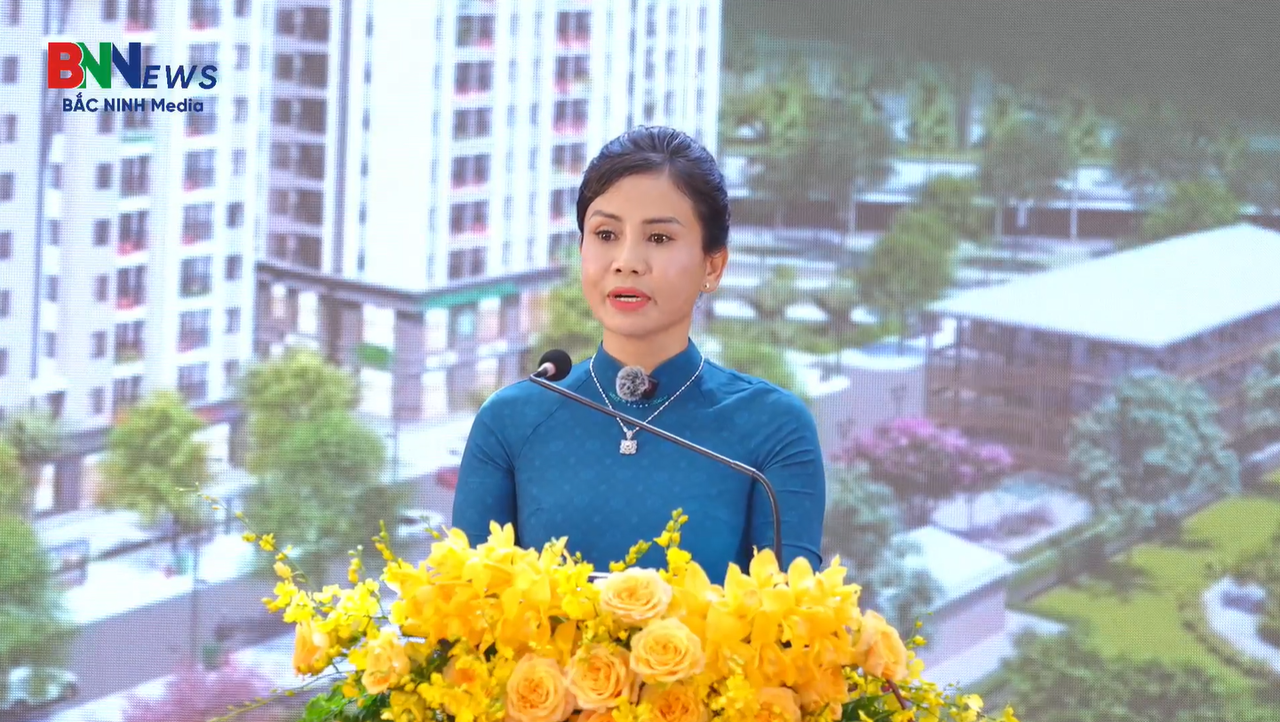 Bà Nguyễn Thị Ngoan, Chủ tịc HĐQT Công ty CP Hoàng Ninh Group phát biểu
