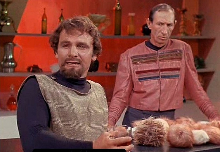 MICHAEL-PATAKI-STAR-TREK-2-FOTOR.jpg