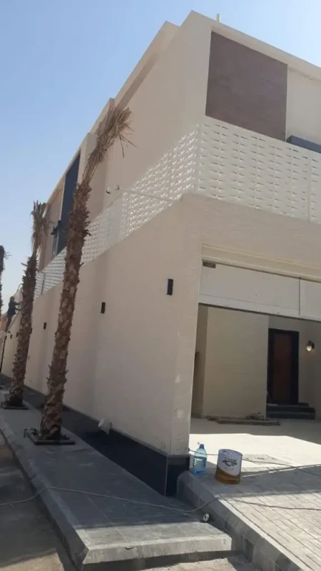 ساتر مع أعمدة