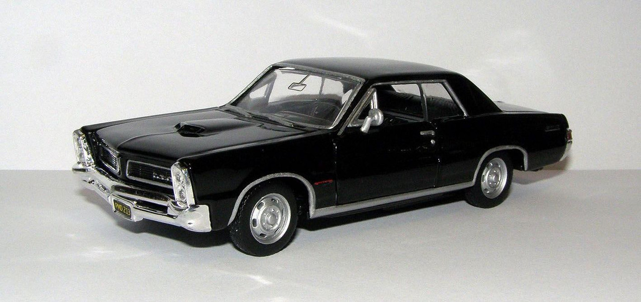 1965 Pontiac GTO (Welly #2313) 1