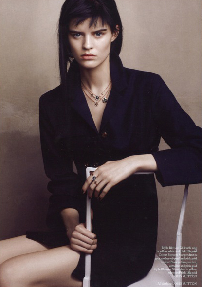 08_THEHIVE_BLOGS_HANNAH ELYSE GLASS MAGAZINE