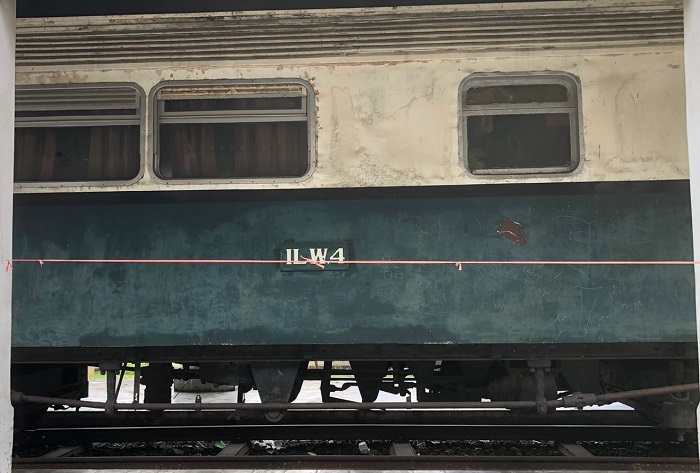 kereta pesiar Pakubuwono X di Alun-alun Kidul Keraton Surakarta.