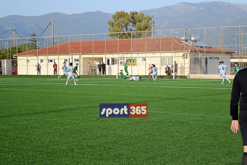 , &Tau;&omicron; &phi;&omega;&tau;&omicron;&rho;&epsilon;&pi;&omicron;&rho;&tau;ά&zeta; &tau;&omicron;&upsilon; &tau;&epsilon;&lambda;&iota;&kappa;&omicron;ύ &Epsilon;&rho;ά&nu;&eta;-&Pi;&alpha;&nu;&theta;&omicron;&upsilon;&rho;&iota;&alpha;&kappa;ό&sigmaf; (&phi;&omega;&tau;&omicron;)