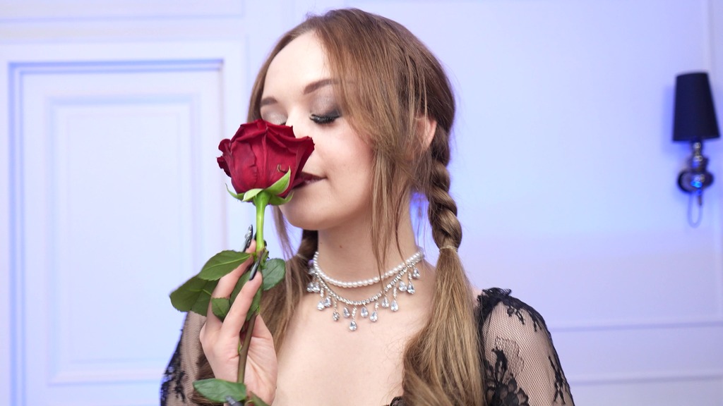 Eva Barbie   PISS / DAP / DPP with gothic Barbie. Cum and piss in the eyes