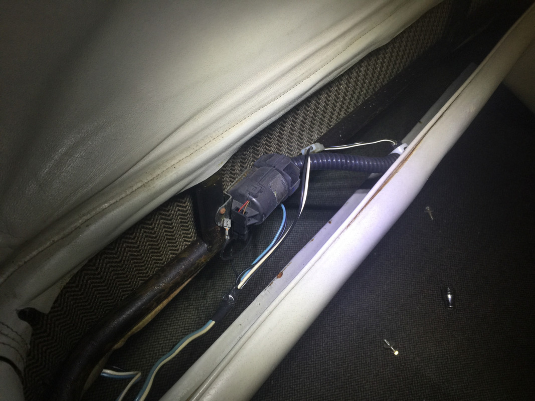 A2EE3A89-F005-4189-BDF0-5E83F842BDE1