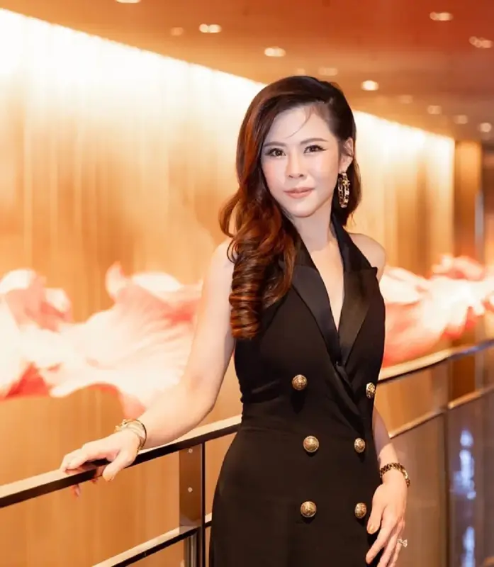 2V83KygEefD7PqdbAwth