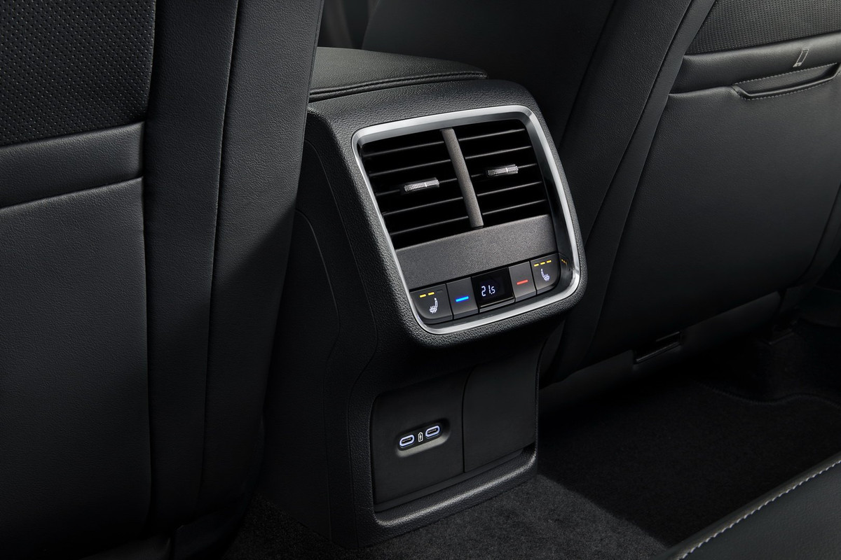 2020 Skoda Octavia (90)