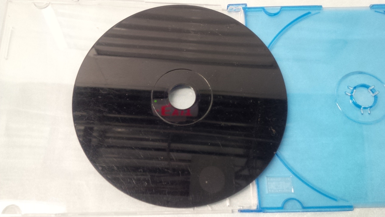 007 Tomorrow Never Dies (disc only) 182821