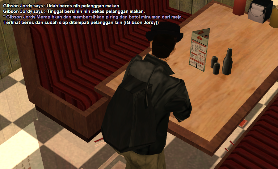 Merapihkan-Meja-Makan-Pelanggan.png