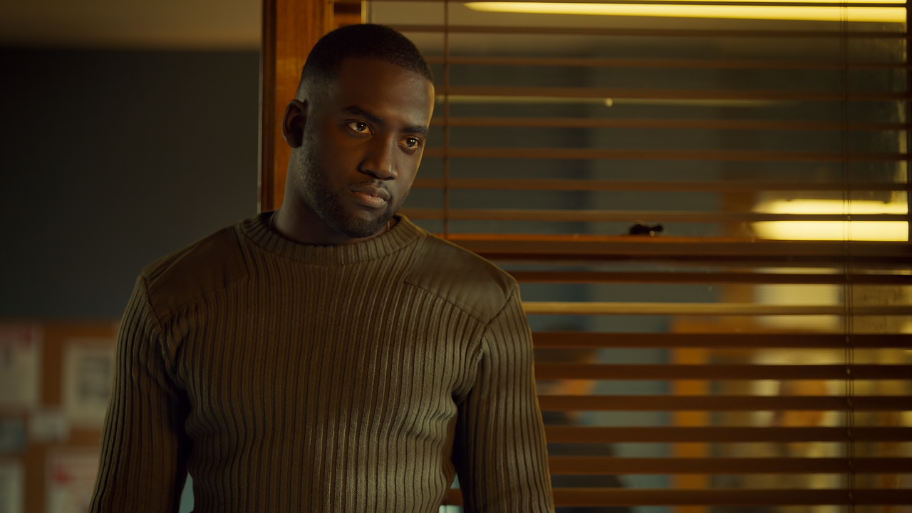 Wynonna.Earp.S01E09.Bury.Me.With.My.Guns.On.1080p.10bit.BluRay.AAC5.1.HEVC-Vyndros.mkv_snapshot_23.2