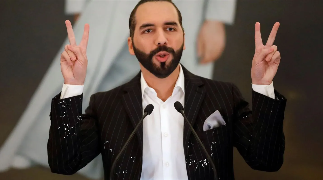 Él es Nayib Bukele, presidente que busca reelegirse en El Salvador