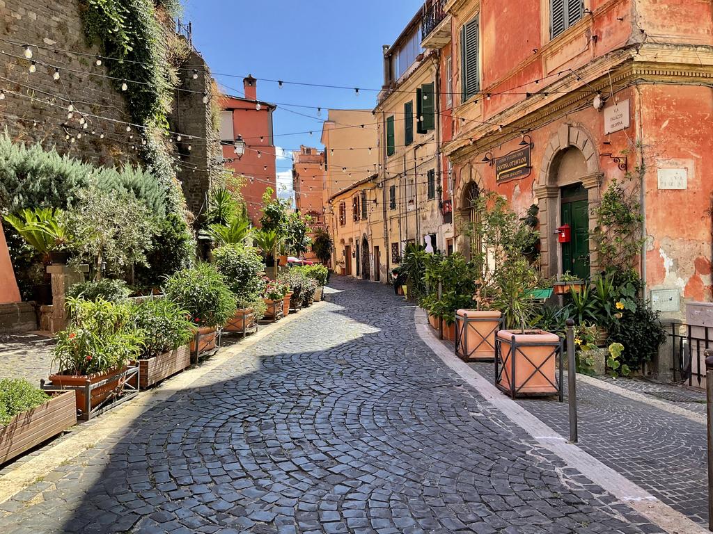 Жаркий сентябрь на побережье Тирренского моря.