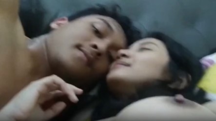 Enaknya Kalau Bisa Berduaan