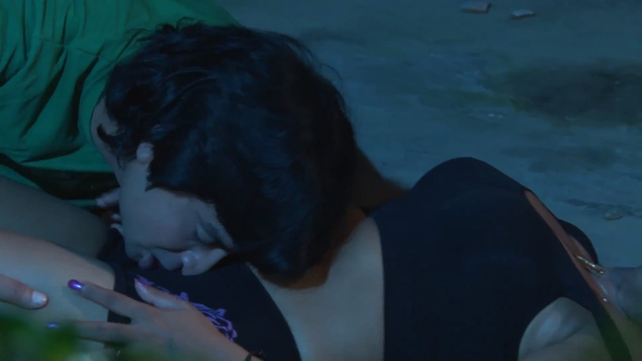 Roopa in Forest.mp4_snapshot_04.36_[2021.06.02_12.58.26]