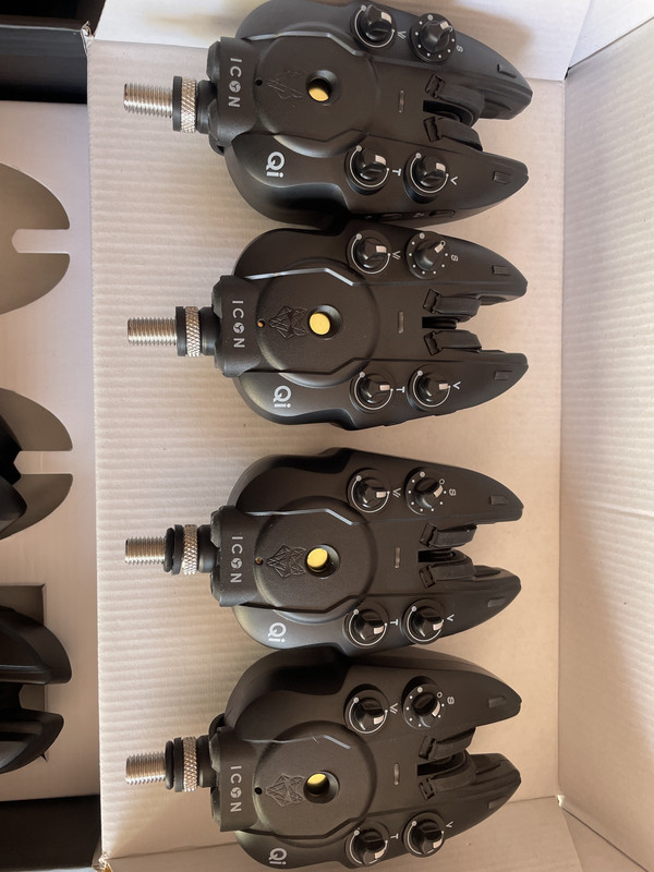 E1CC5454-AF9C-402E-840D-FA26F05AD2BA