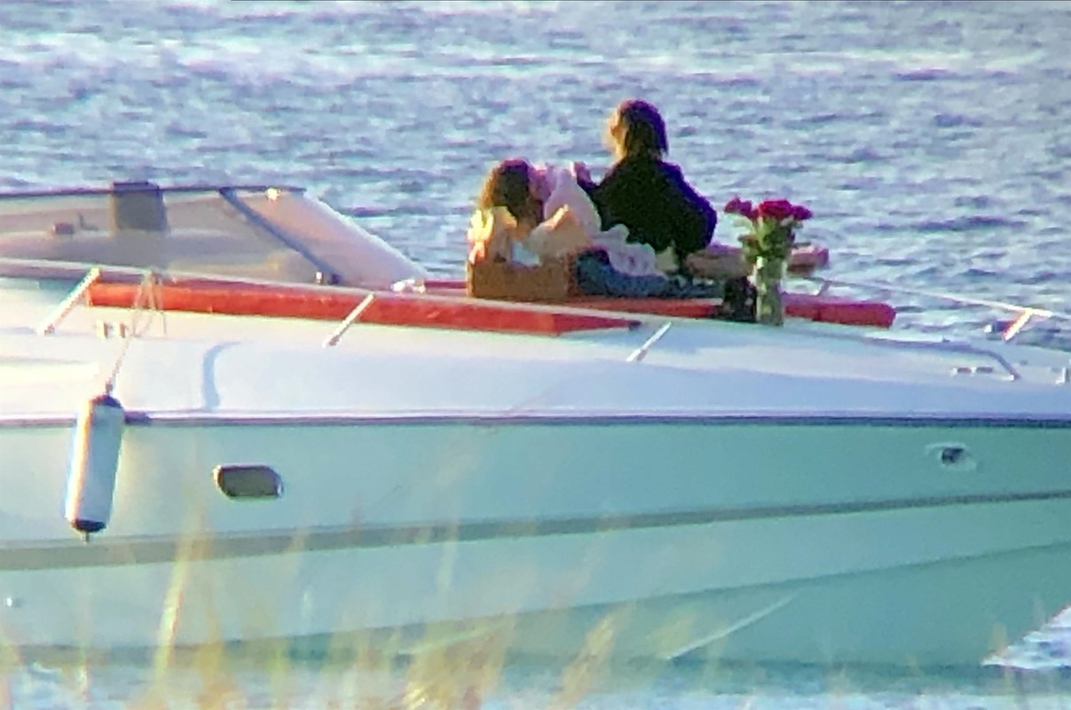 emmawatson-updates.com (34)