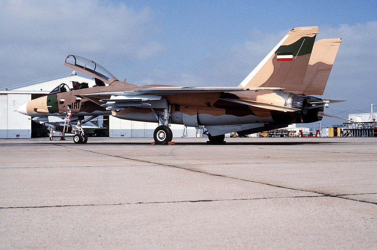 1280px-Tomcat-IR.jpg