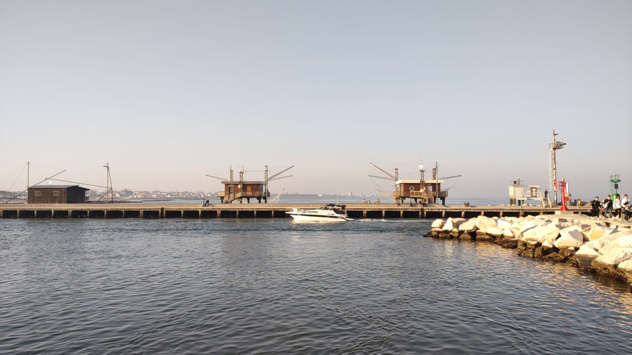 CAF01C24-DEC2-43E4-8800-9EB61B2ABCED