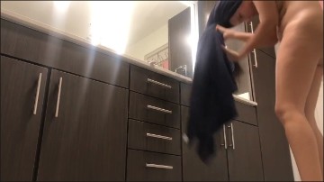 [Image: Voyeur23985112751.jpg]