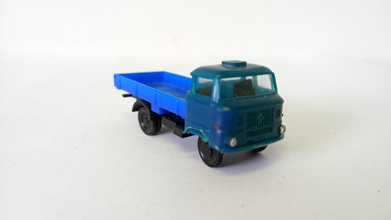 Mach (3785)