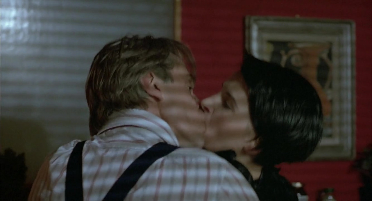 Gf with BF's Father Juliette Binoche nude - Damage (1992).mp4_20201005_165606.124