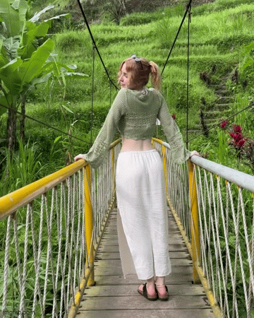 [Image: 9aooj9.gif]