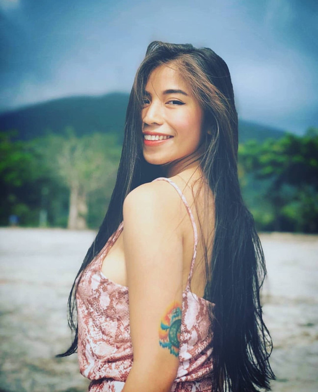 [Image: PRl-NCESS-R-Pinay.jpg]